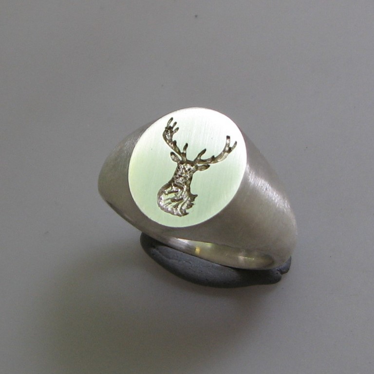 Deer or stag head crest engraved signet ring