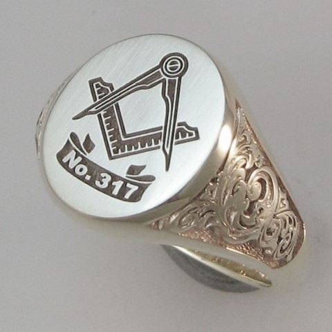 carved shoulders masonic signet ring